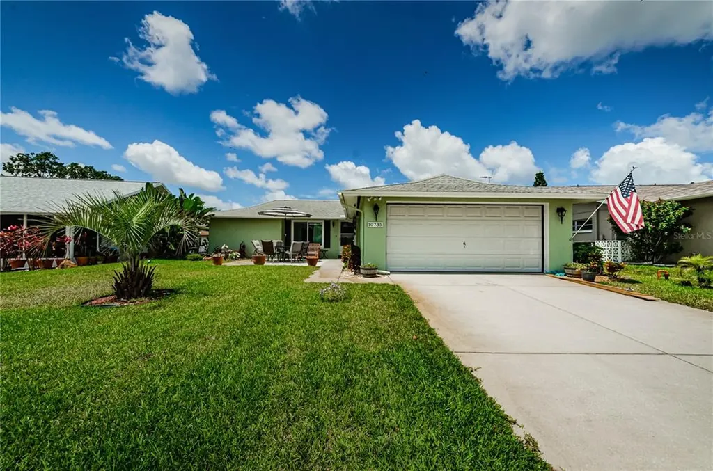 10735 Los Santos Drive Port Richey FL 34668