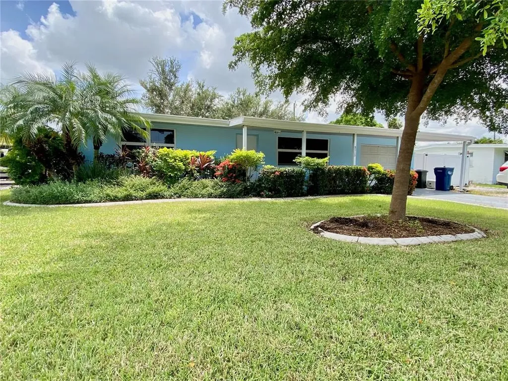 5323 5th Street Court E Bradenton FL 34203