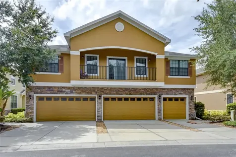 16537 Kingletridge Avenue Lithia FL 33547