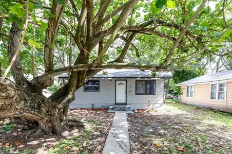 825 21st Avenue S St Petersburg FL 33705