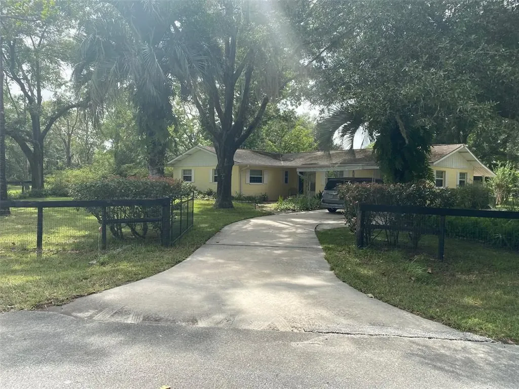 1960 SW Sands Point Avenue Dunnellon FL 34431