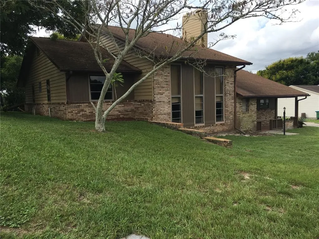 1241 N Old Mill Drive Deltona FL 32725
