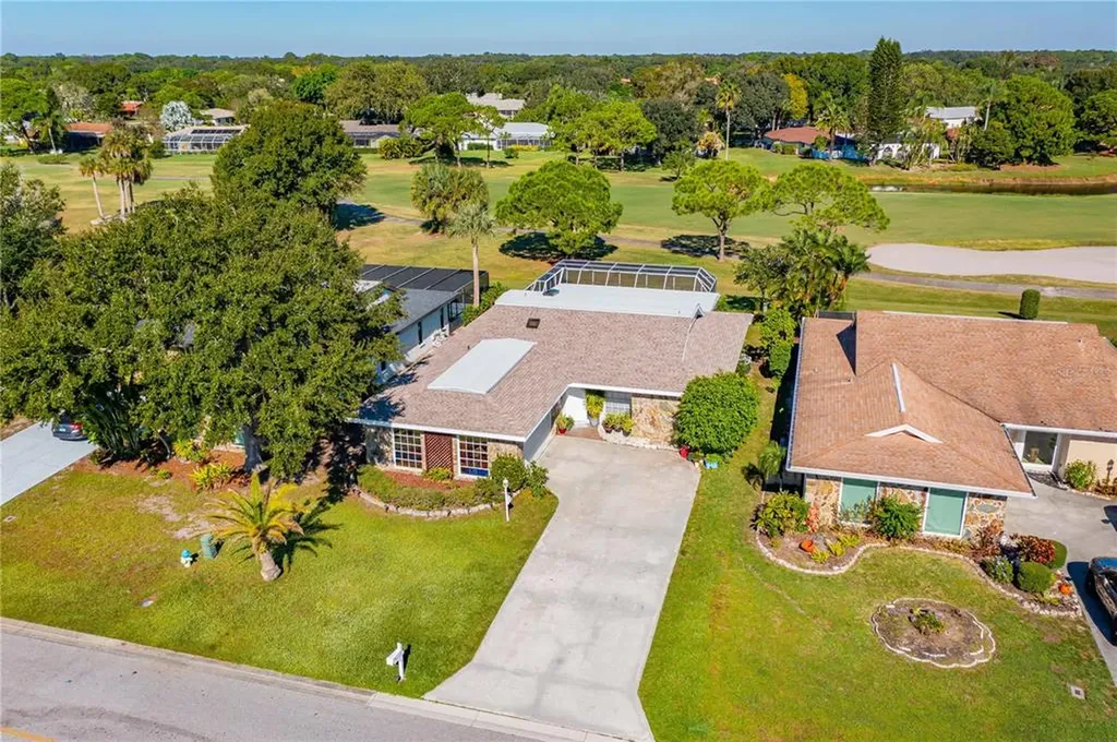 4749 Ringwood Meadow Sarasota FL 34235