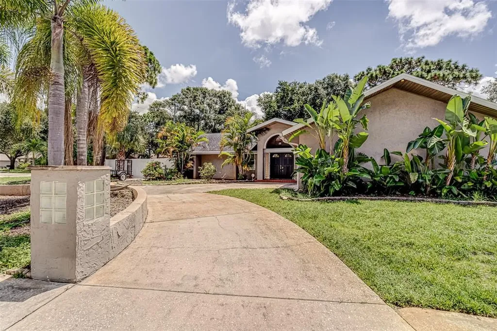 12191 94th Street Largo FL 33773