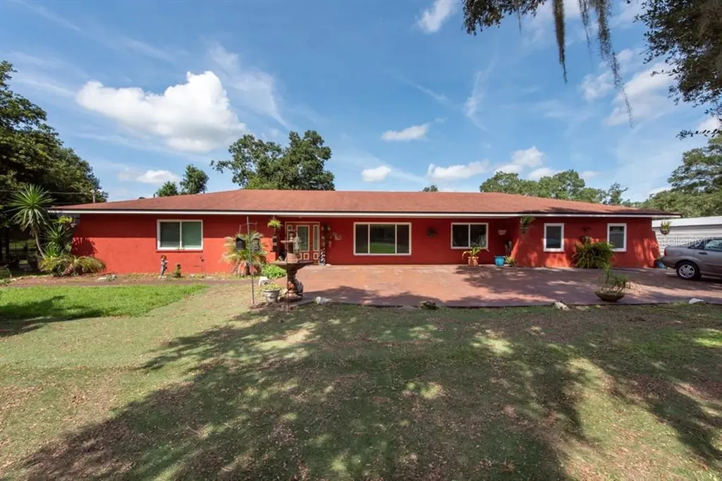 9822 Gallagher Road Dover FL 33527