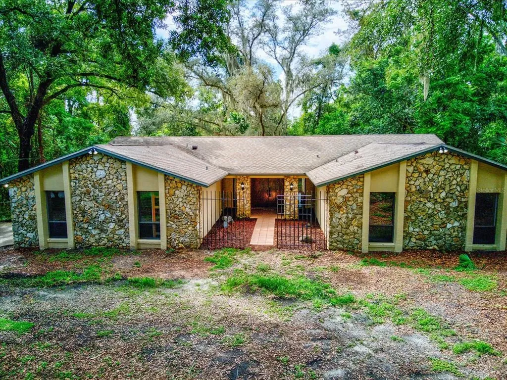 600 E Orange Street Altamonte Springs FL 32701