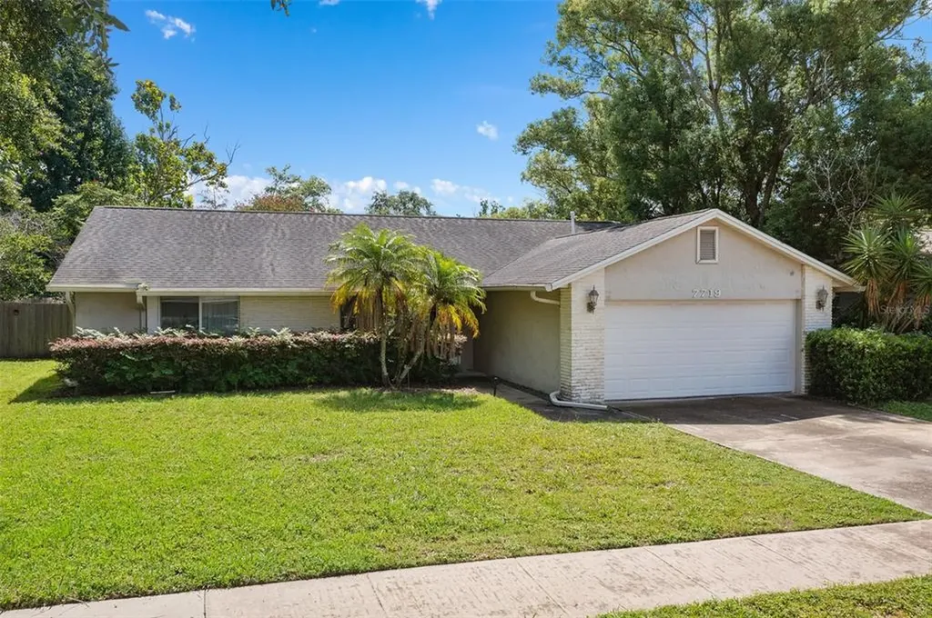 7719 Clubhouse Estates Drive Orlando FL 32819