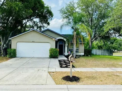 4702 Hunts Court Plant City FL 33566