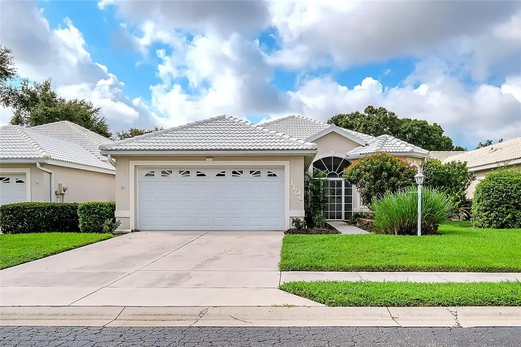 1106 Southlake Court Venice FL 34285