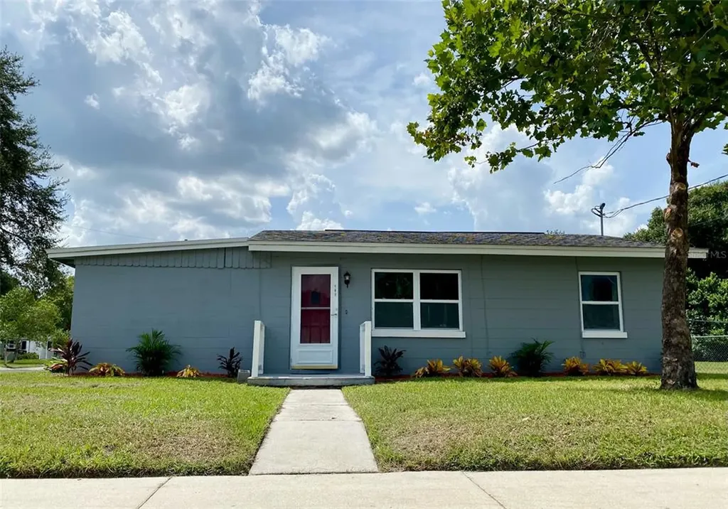 102 N Palm Avenue Kissimmee FL 34741