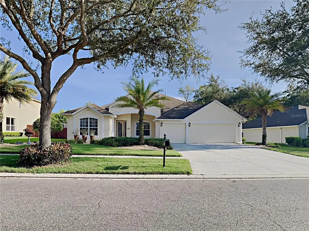 404 Apache Lane Seffner FL 33584