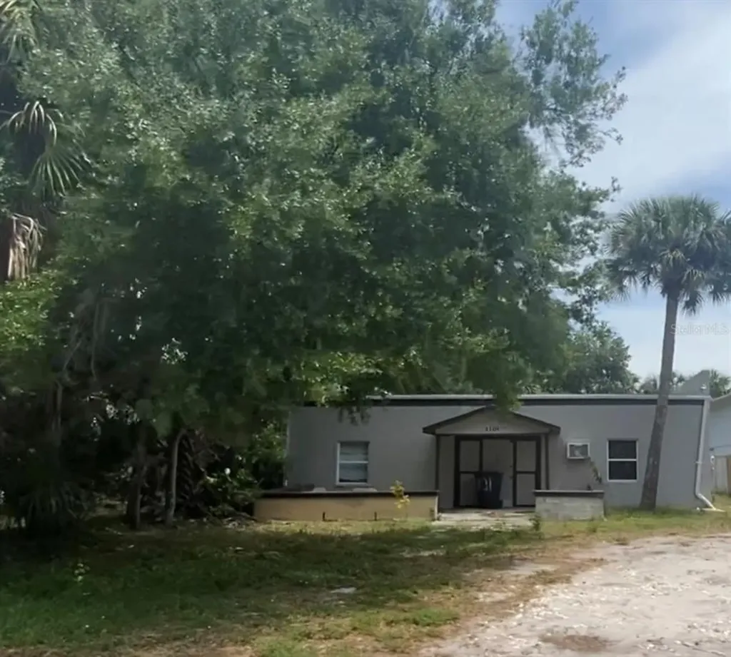 1101 N Garden Avenue Clearwater FL 33755