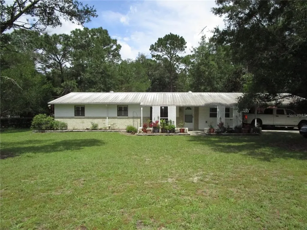 18055 SW 31st Street Dunnellon FL 34432