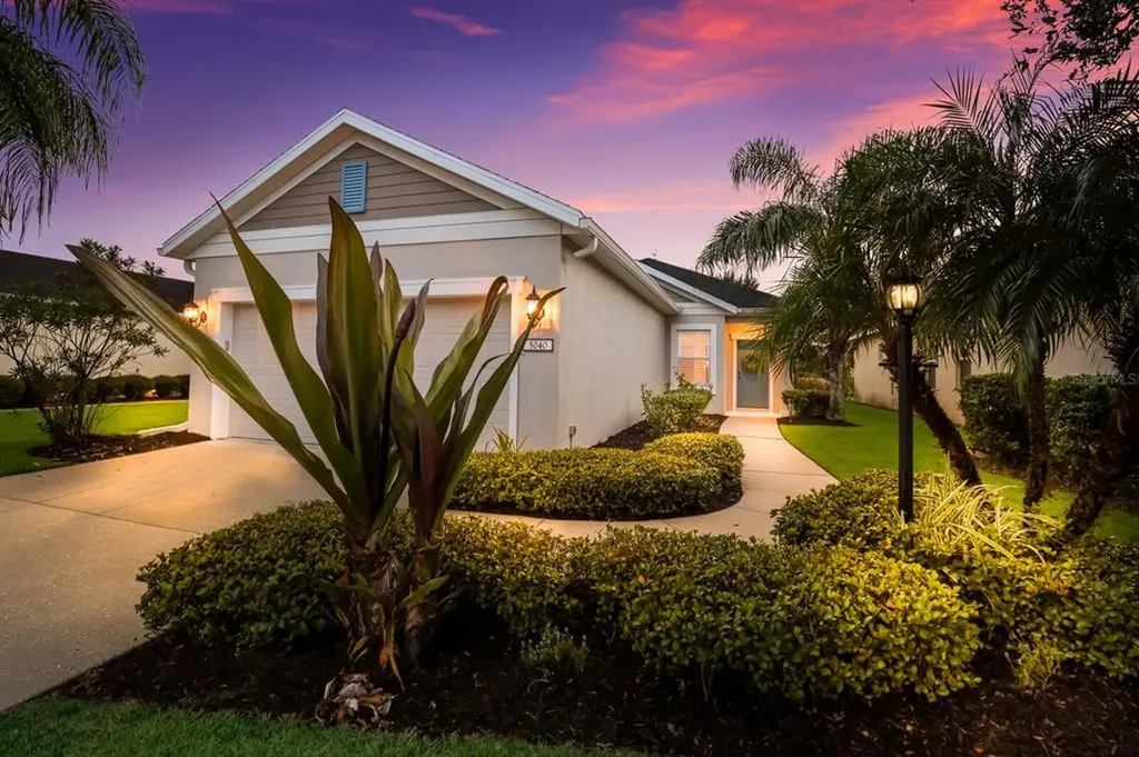 5040 Newport News Circle Bradenton FL 34211