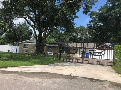 2833 Anthony Drive Tampa FL 33619