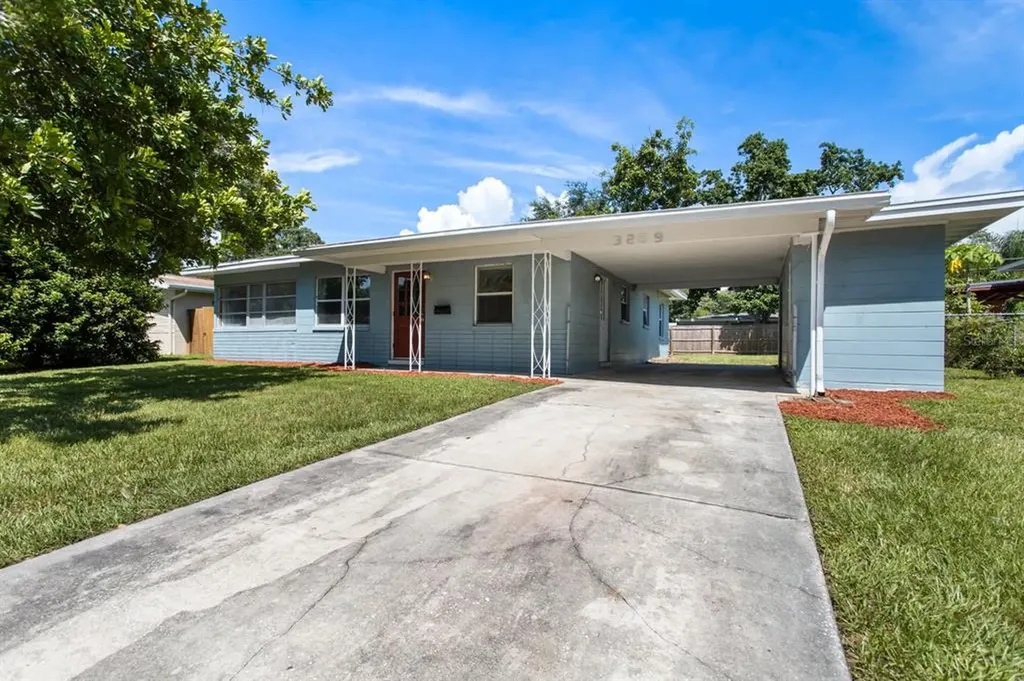 3289 56th Way N St Petersburg FL 33710