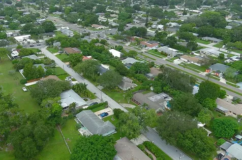 2847 Bougainvillea Street Sarasota FL 34239
