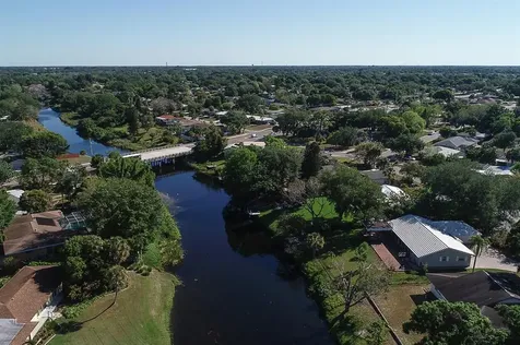 2847 Bougainvillea Street Sarasota FL 34239