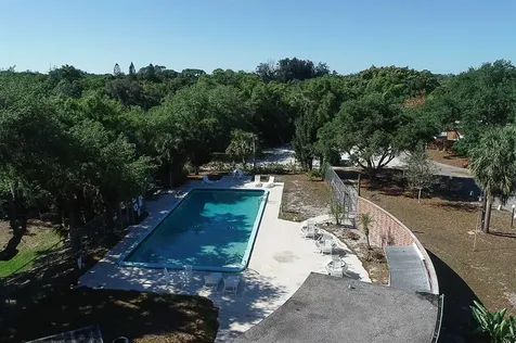 2847 Bougainvillea Street Sarasota FL 34239
