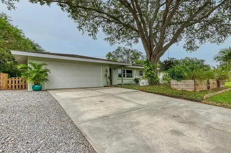 2847 Bougainvillea Street Sarasota FL 34239