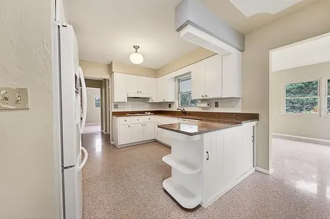 2847 Bougainvillea Street Sarasota FL 34239