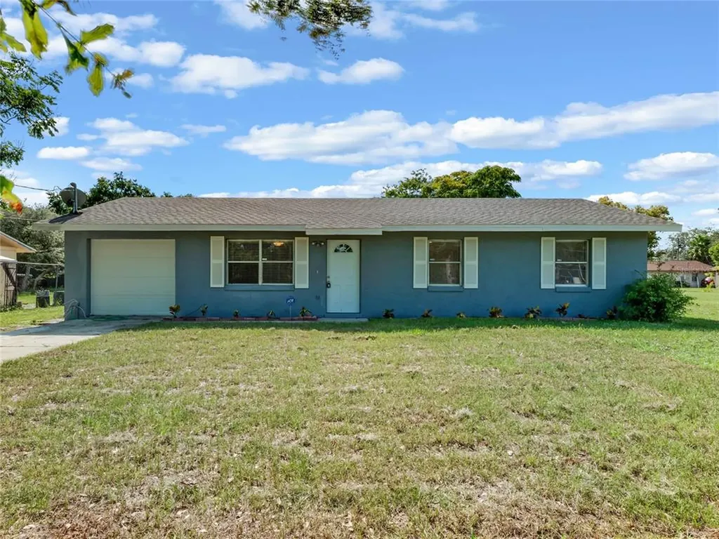 552 S New Hampshire Avenue Apopka FL 32703