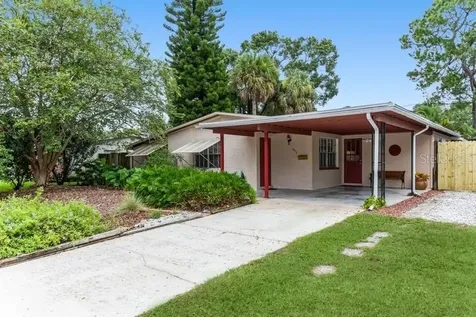6017 Cresthill Drive Tampa FL 33615