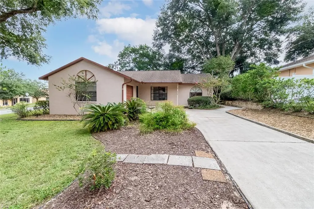 800 S Galena Avenue Minneola FL 34715