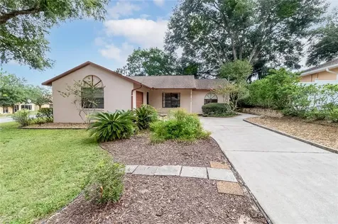 800 S Galena Avenue Minneola FL 34715