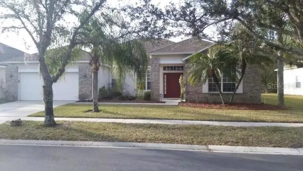 2000 Derby Glen Drive Orlando FL 32837