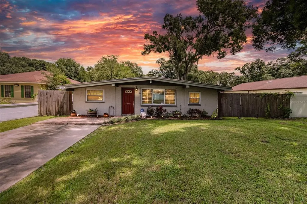 7805 N Glen Avenue Tampa FL 33614