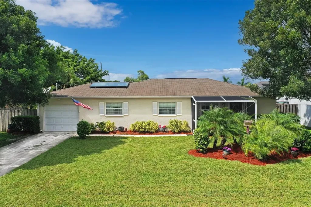 29 SW 19th Lane Cape Coral FL 33991