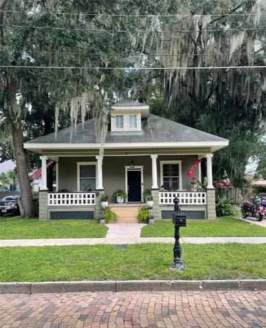 19 N Beaumont Avenue Kissimmee FL 34741