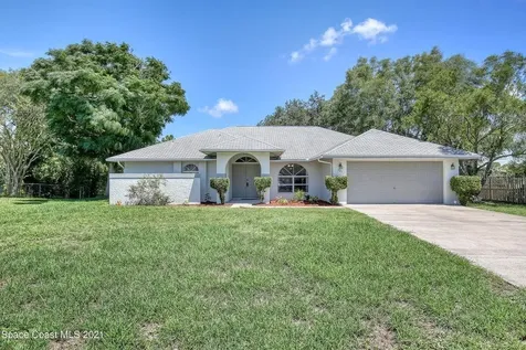 701 Chateau Street SE Palm Bay FL 32909