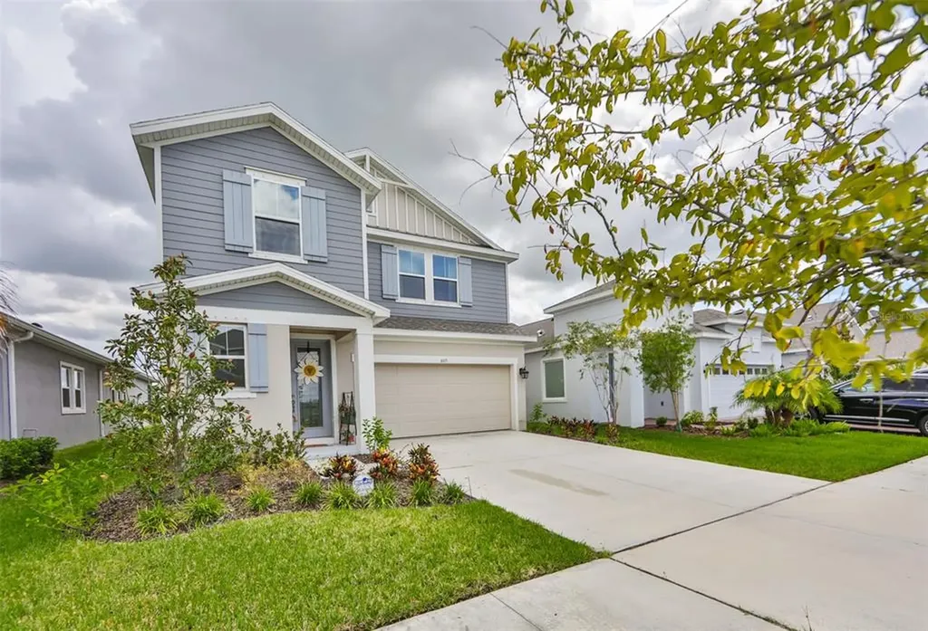 6115 Voyagers Place Apollo Beach FL 33572