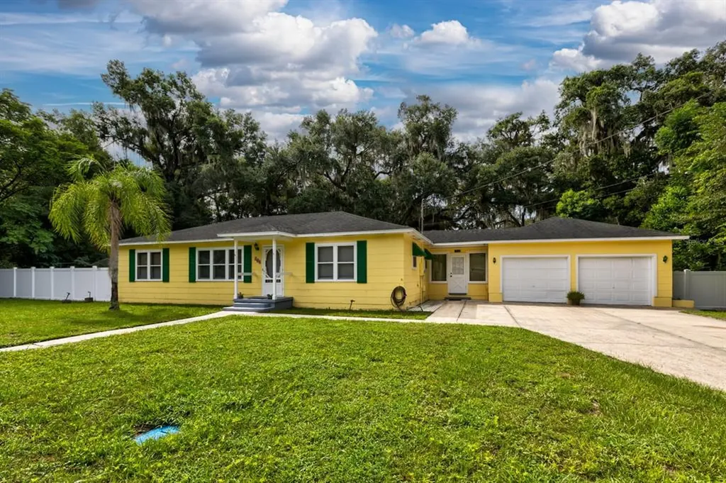 708 Mission Drive Wildwood FL 34785