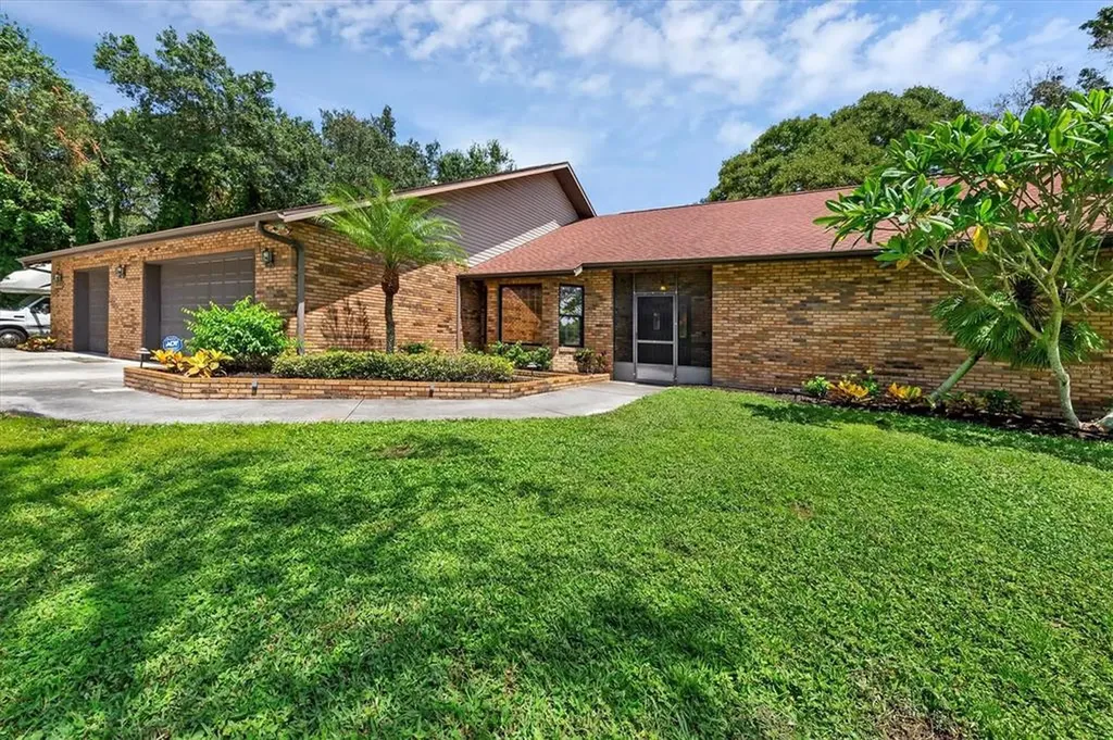 7519 Lockwood Ridge Road Sarasota FL 34243