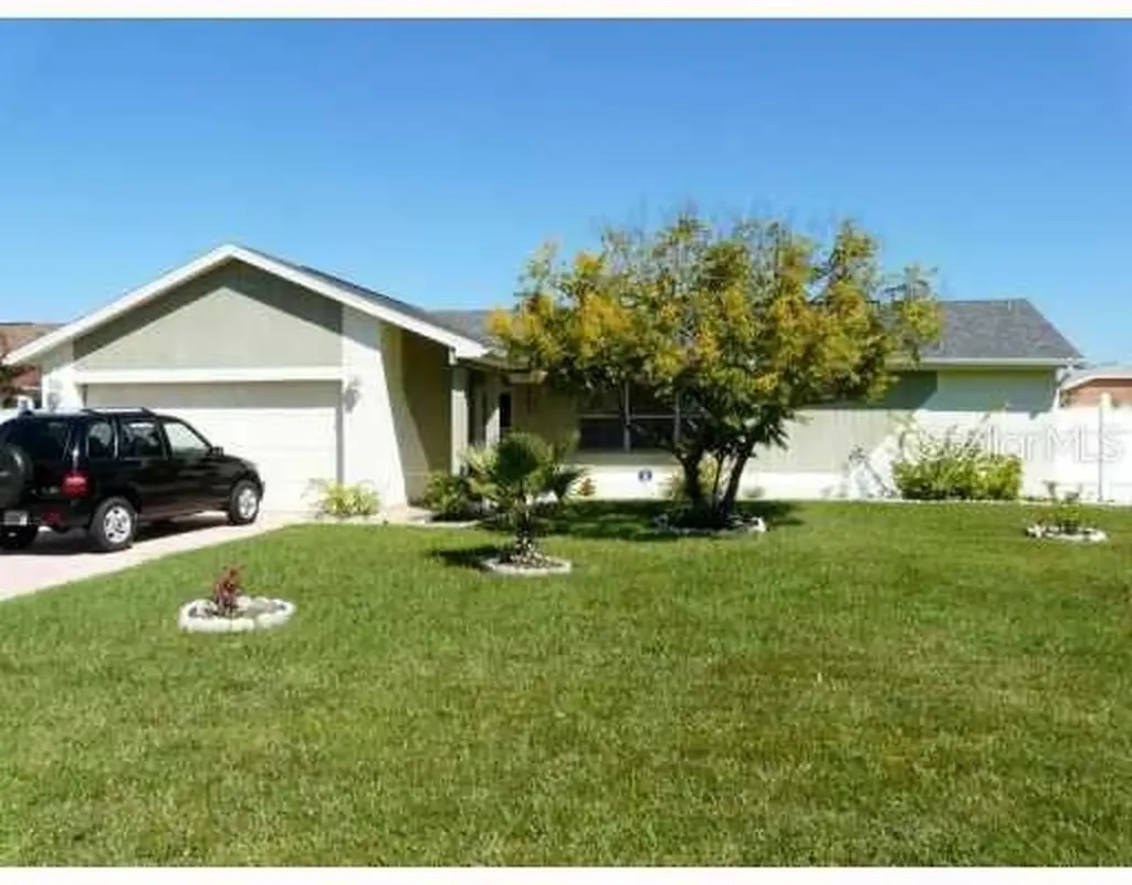 141 Alameda Drive Kissimmee FL 34743