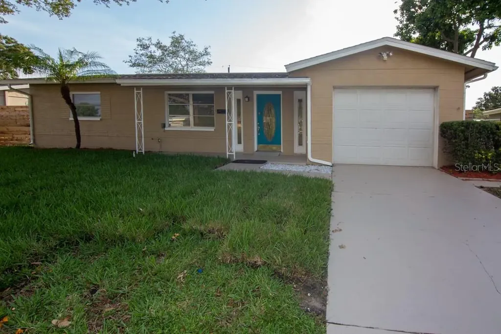 3164 59th Way N St Petersburg FL 33710