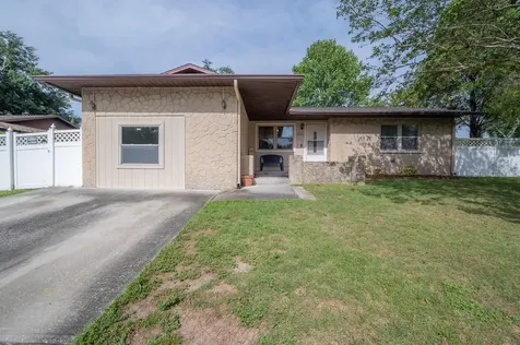 1321 Oakhill Street Seffner FL 33584