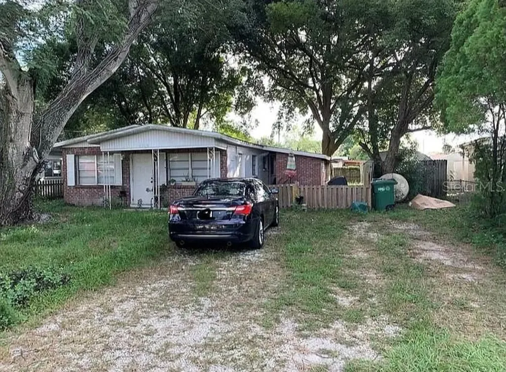 10205 N Altman Street Tampa FL 33612