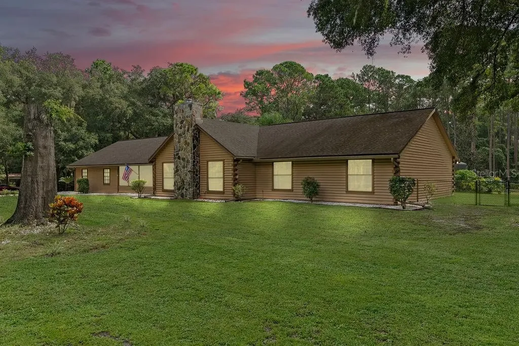 35 River Bluff Trail Debary FL 32713