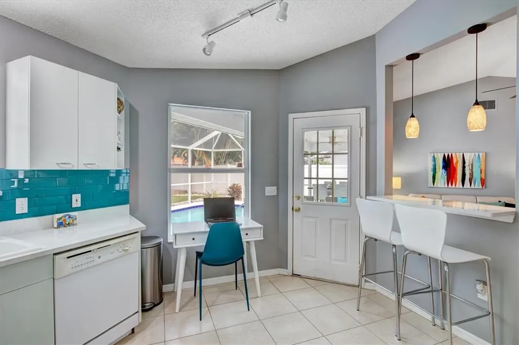 1019 Snead Avenue Sarasota FL 34237
