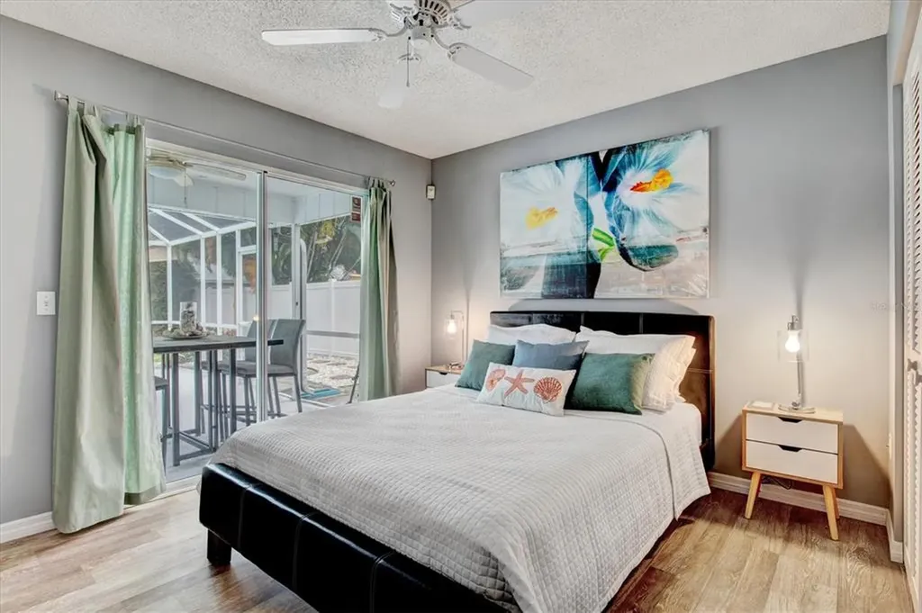 1019 Snead Avenue Sarasota FL 34237