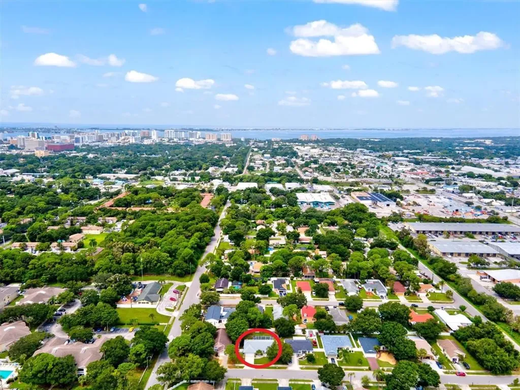 1019 Snead Avenue Sarasota FL 34237