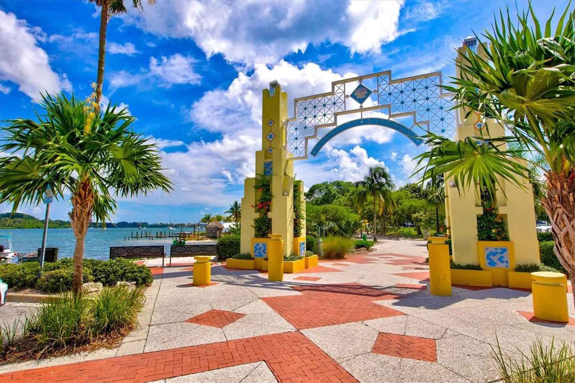 1019 Snead Avenue Sarasota FL 34237