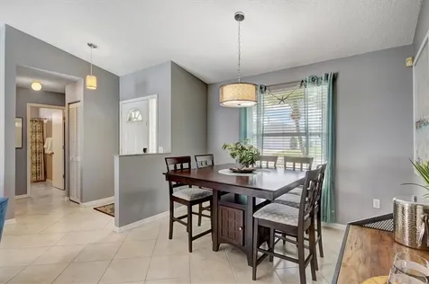 1019 Snead Avenue Sarasota FL 34237