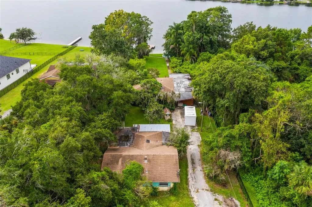 3162 Holliday Avenue Apopka FL 32703