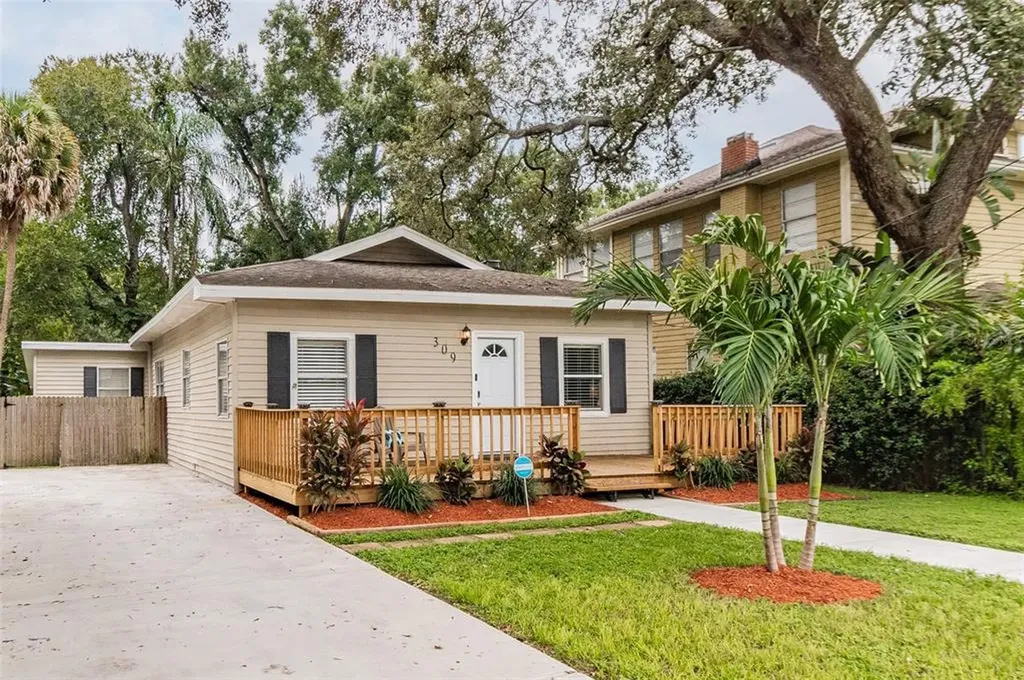 309 W Haya Street Tampa FL 33603