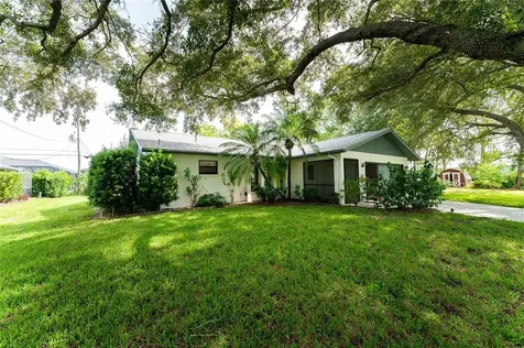 9438 Heartwellville Avenue Englewood FL 34224